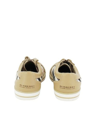 Burberry Sneakers b29040 with laces