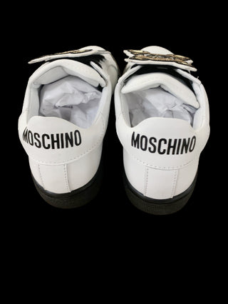 Moschino 68856 Sneakers mit Schnürsenkeln