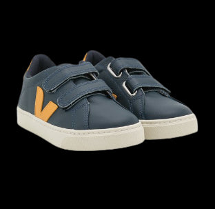 Veja Sneakers sv0503016c with tears