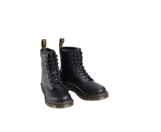 Dr. Martens Amphibians 11821002 mit Schnürsenkeln