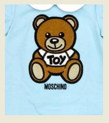 Moschino Strampler MIT BESTICKTEM TEDDY MMT01H MIT CLIPS