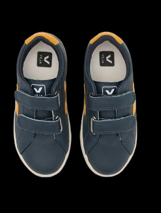 Veja Sneakers sv0503016c with tears